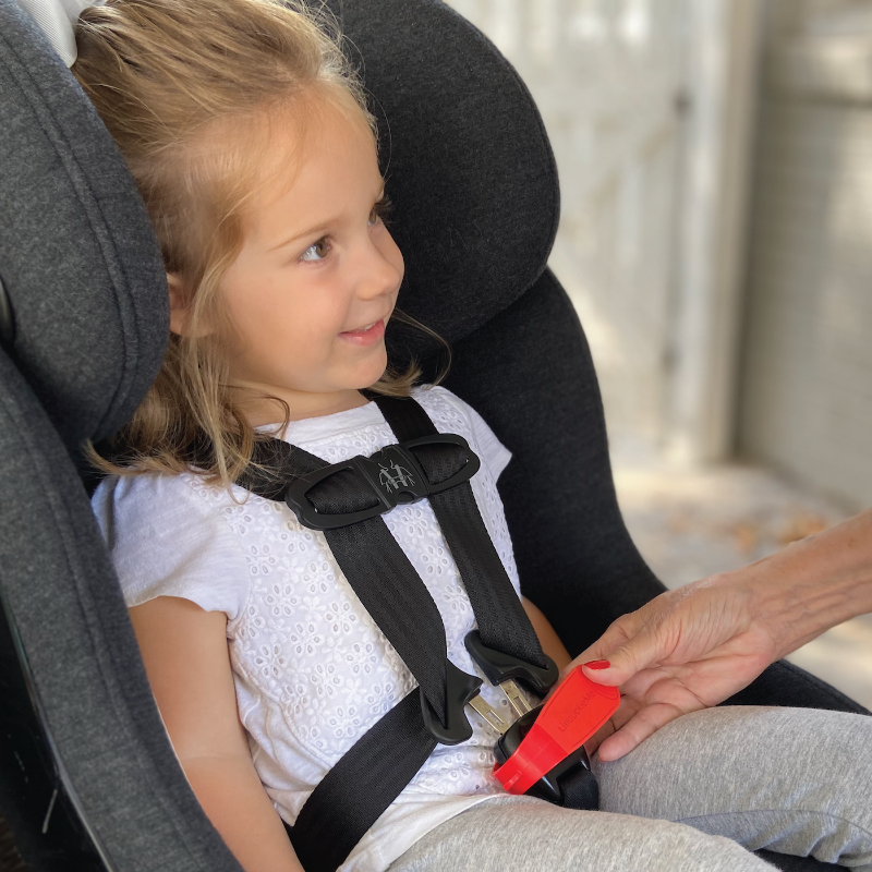 Child can shop unbuckle car seat